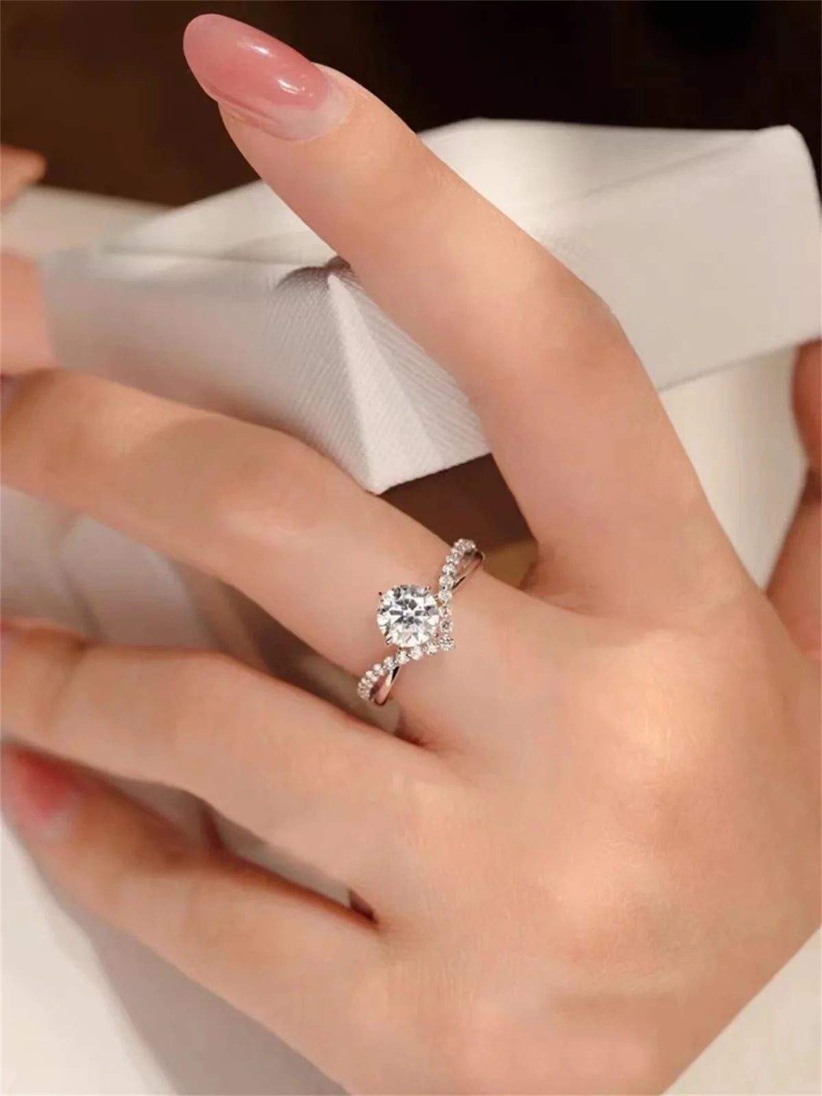 New Trendy Luxury Couple Rings for Women Men Dazzling Square Zirconia Delicate Ring Wedding Valentine's Day Romantic Jewelry Qme