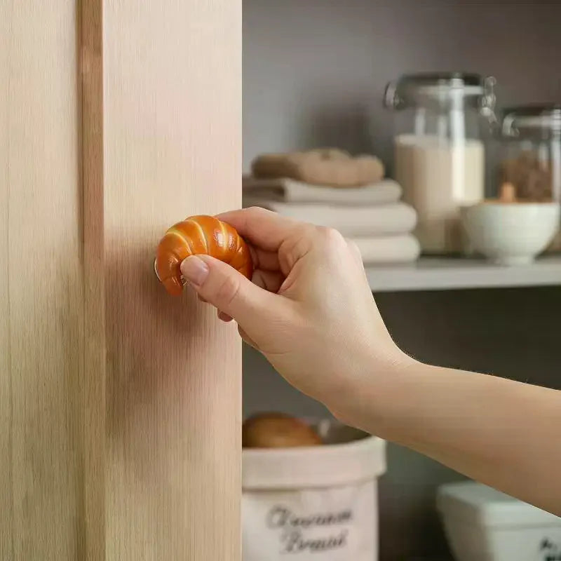 Creative Bread-Shaped Cabinet Door Handle Cute Door Handle Kitchen Drawer Wardrobe Door Knob Furniture Hardware Qme