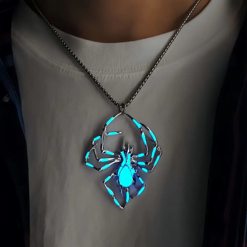 Halloween Creative 3D Luminous Spider Necklace Fashion Alloy Luminous Insect Pendant Necklace Wholesale Qme