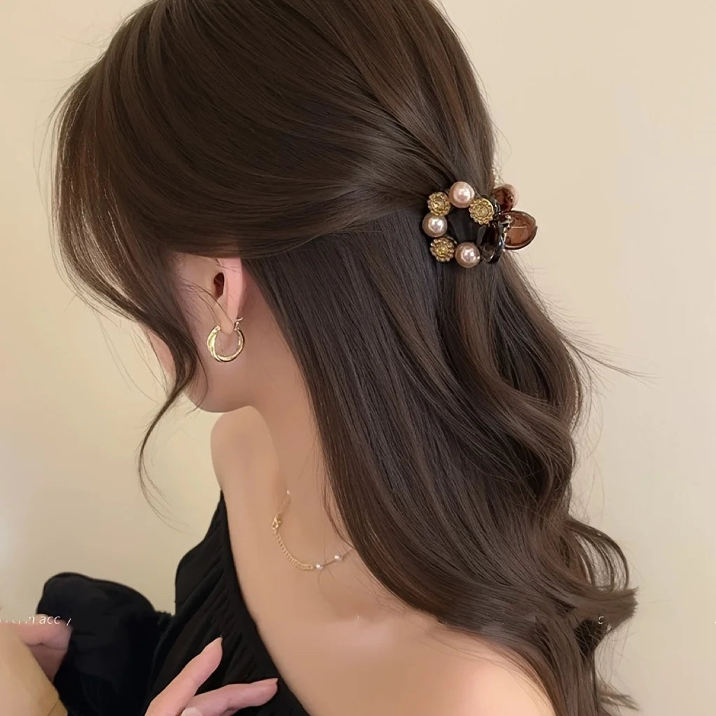 Luxury Crystal Mini Hair Claw Clip Elegant Half-tie Ponytail Barrettes Retro Rhinestone Small Hair Grab Hair Decor Accessories Qme