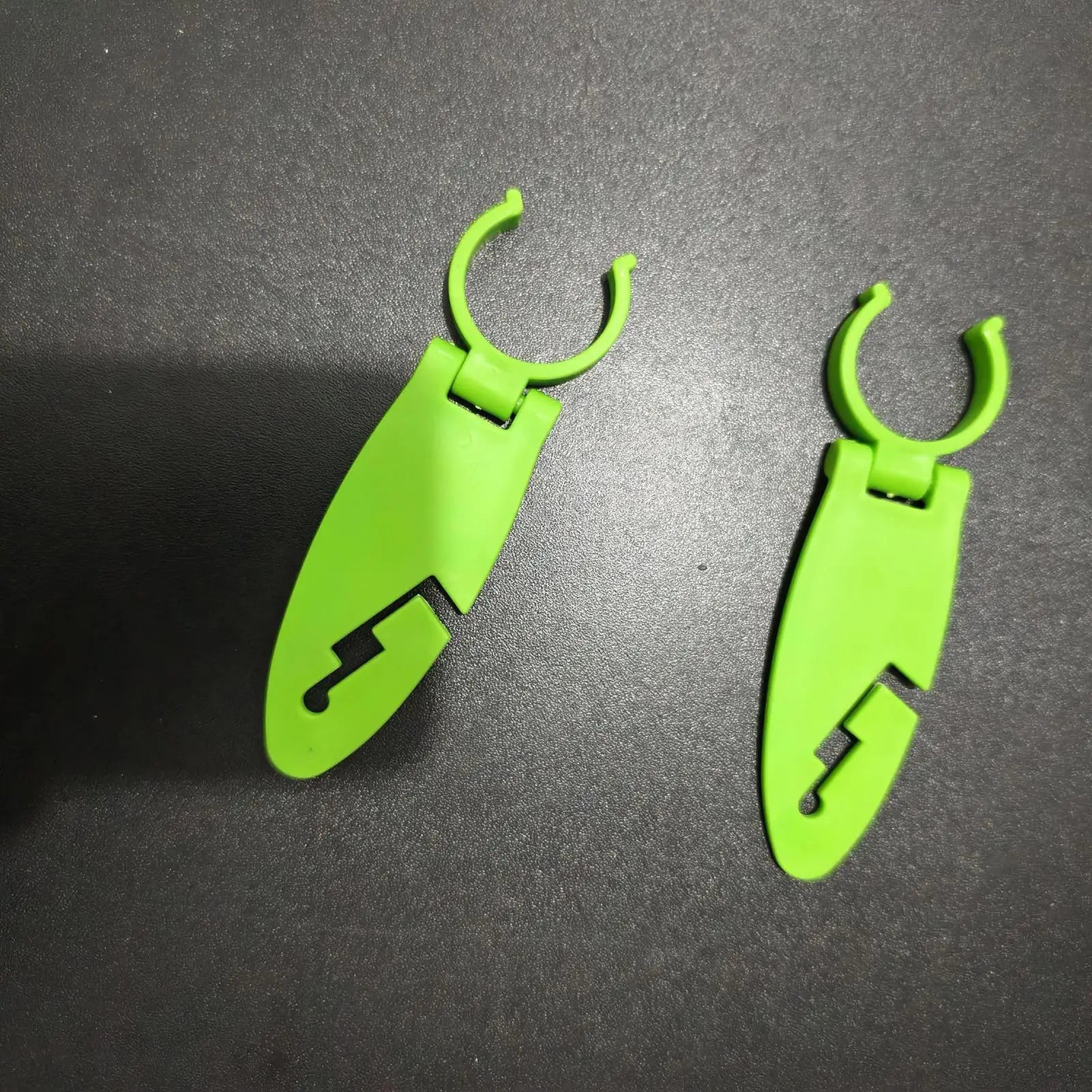 Paddle Board Clips Expandable Fix Clamps for Paddle Board Water Sports Supplies Fasten Clips for Boys Teens Men Golfers Dad Mom Qme