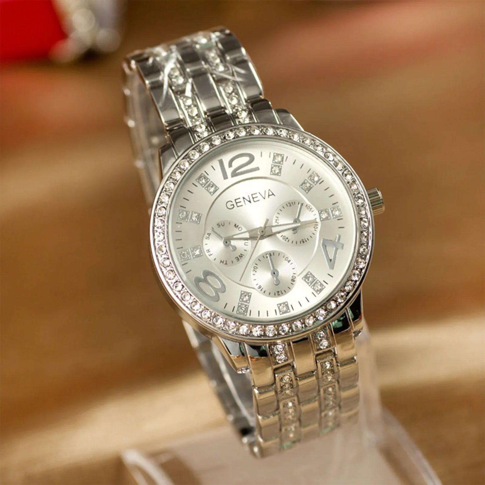 Female Fashionable Exquisite And Versatile Simple Business Alloy Stainless Steel Band With Diamond Quartz Round Wrist Watch Qme Silver No