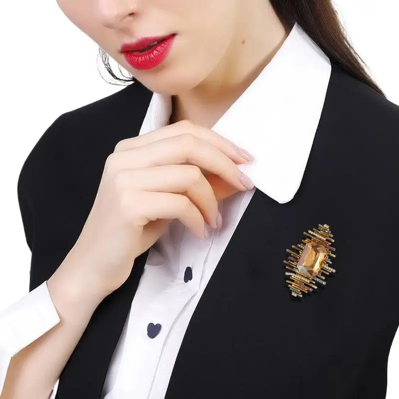 Fashion Rhinestone Crystal Geometric Brooches For Women Clothing Coat Jewelry Accessries Gifts Qme