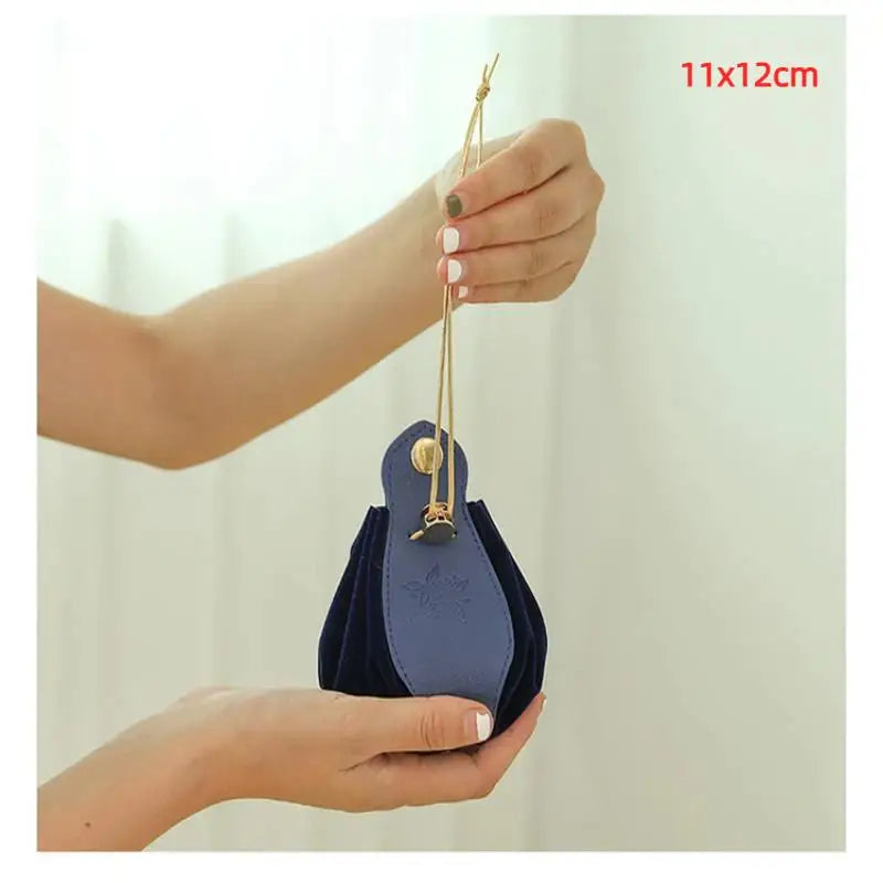 Velvet Drawstring Bag Embossed Floral Pattern Jewelry Storage Pouch Candy Bags For Wedding Party Favors Packaging Organizer Qme size1 C