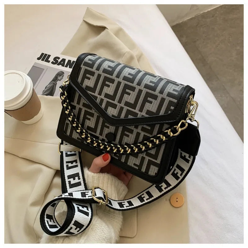 2026 Spring Arrival Retro Letter Print Crossbody Bag Stylish Mini Qme