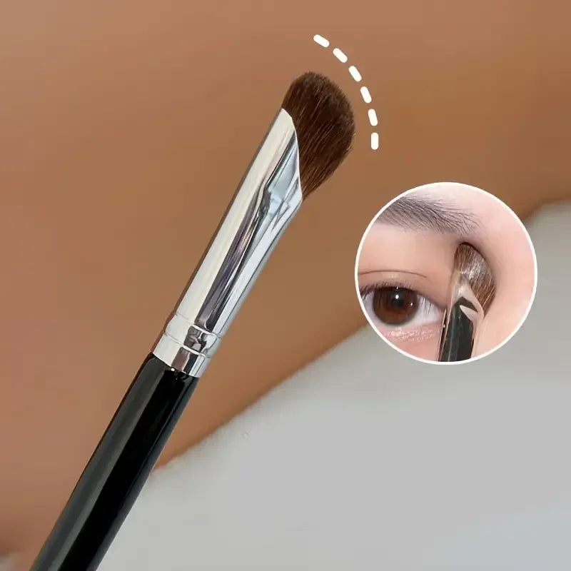 3D Contour Nose Shadow Brush - Angled Eyeliner Wand, Portable travel,Highlighter Makeup Brush,Beginner Professional Makeup Tools Qme Scythe Nose Brush