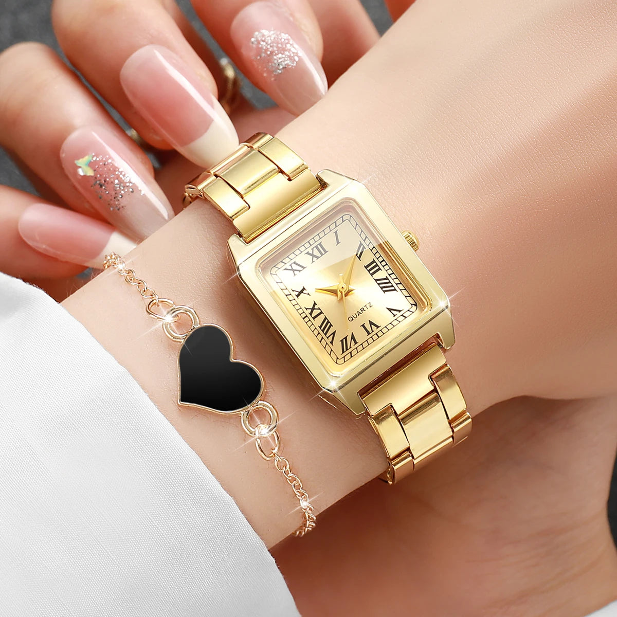 Luxury Gold Tone Women Watch Set Square Dial Quartz Wristwatch with Black Heart Charm Bracelet Female Dress Jewelry Gift Set Qme