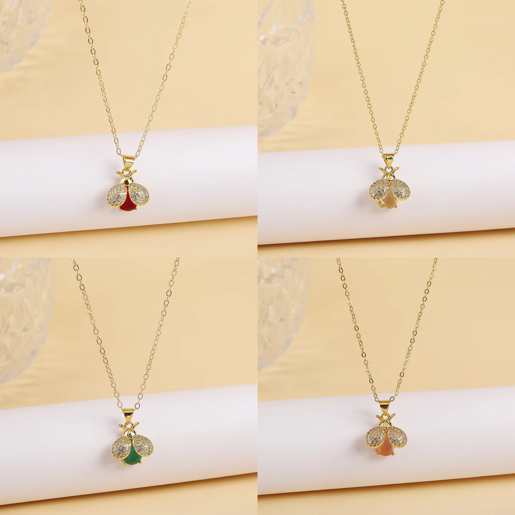 Light Luxury Fashion Gold Plated Crystal Zirconia Bee Pendant Necklace For Female Male Copper Chain Choker Jewelry Accessories Qme