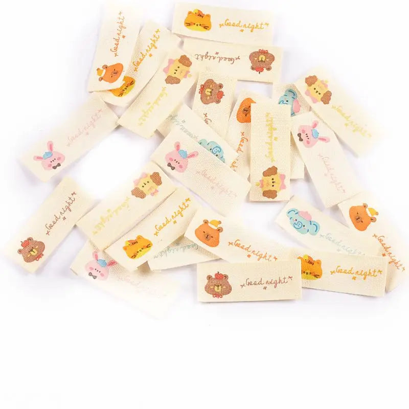 50pcs 15×40mm Mixed Cartoon Animals Pattern cotton Label Handmade DIY Clothing Shoe Bag Labels Artistic Decorations cp3807 Qme