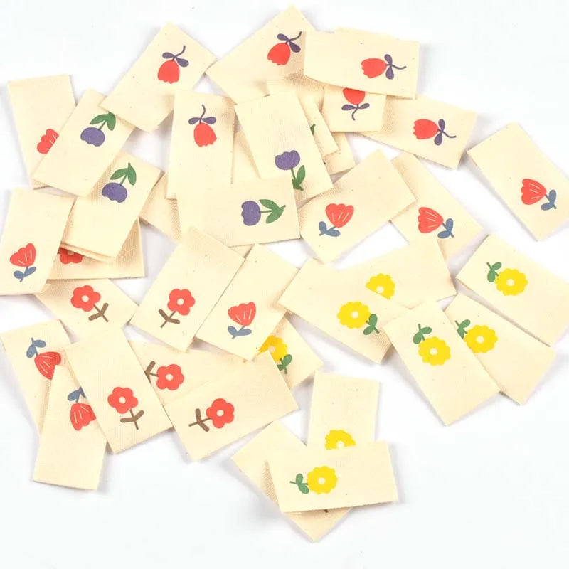 50pcs Colorful flower Printed Labels For Garment Sewing Accessories DIY Handmade Hats Bags Crafts Supplies Clothing Tags c3616 Qme
