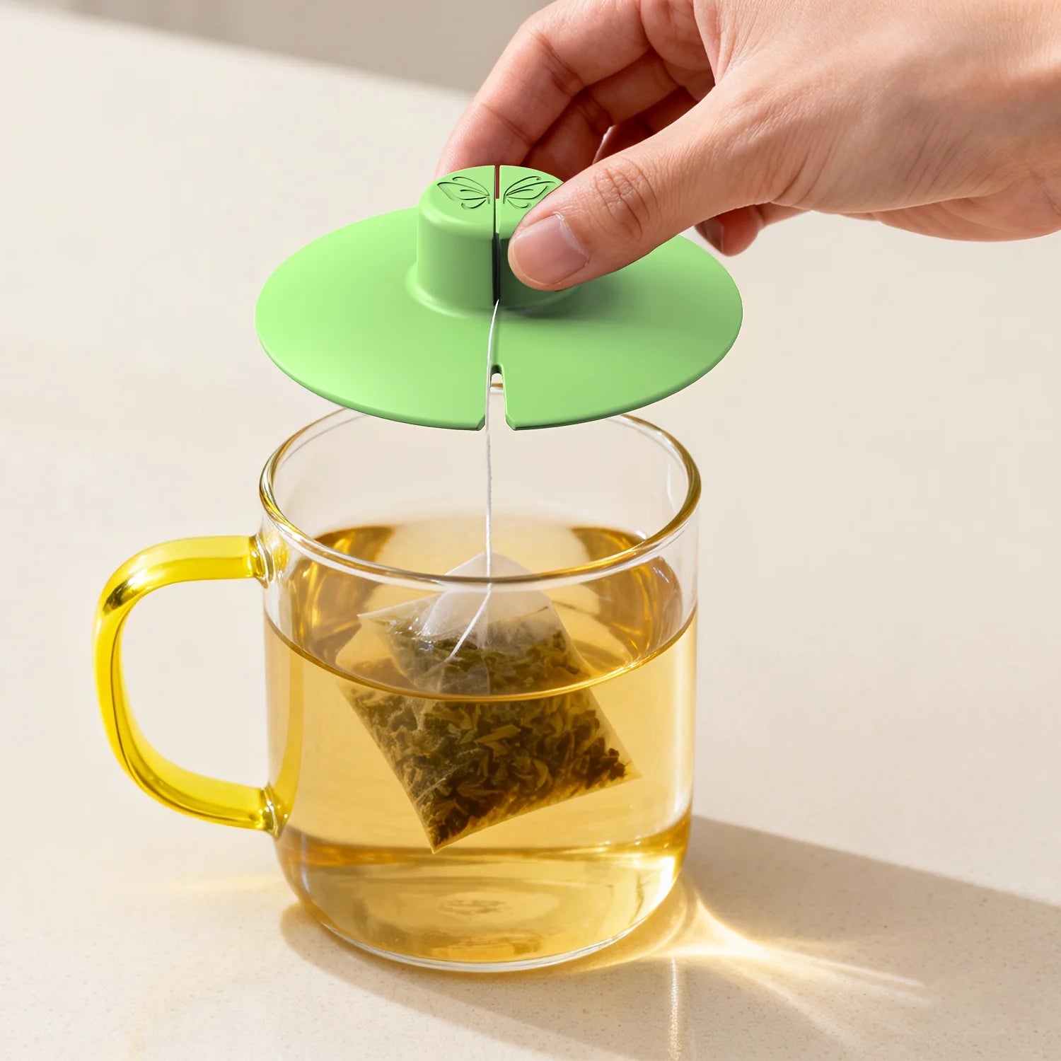 1pc Silicone Tea Bag Buddy, Silicone Tea Bag Holder & Squeezer, Easy to Use, Mess Free, Dishwasher Safe Qme