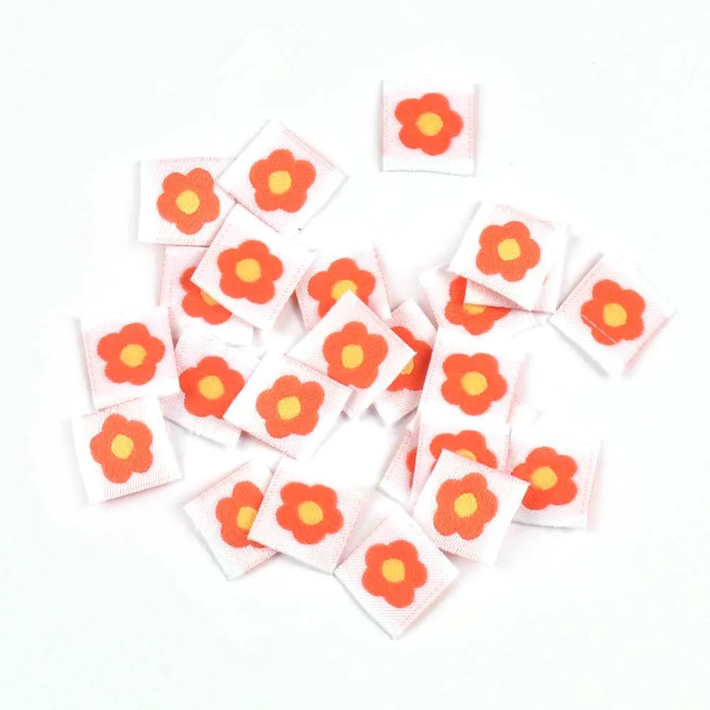 50Pcs Cute Flower Embroidery Mini Labels For Sewing Accessories Knitting Garment Bag Hat Tags DIY Kids Clothing Supplies 15*16mm Qme