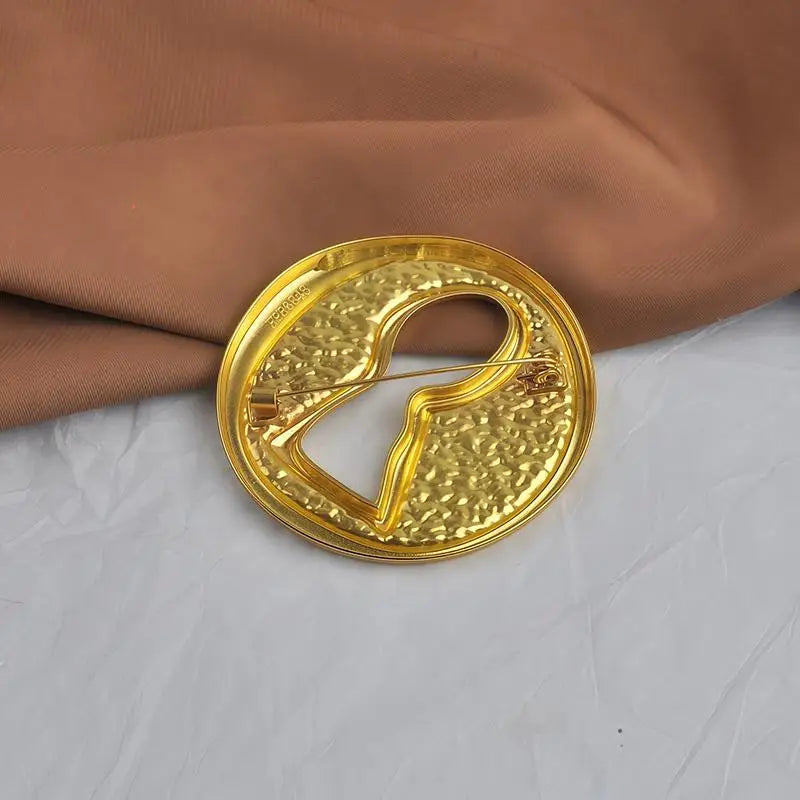 Pleated Brooch Alloy Keyhole Shape Glaze Luxury Badge Pin Trendy Banquet Clothes Metal Pin Qme