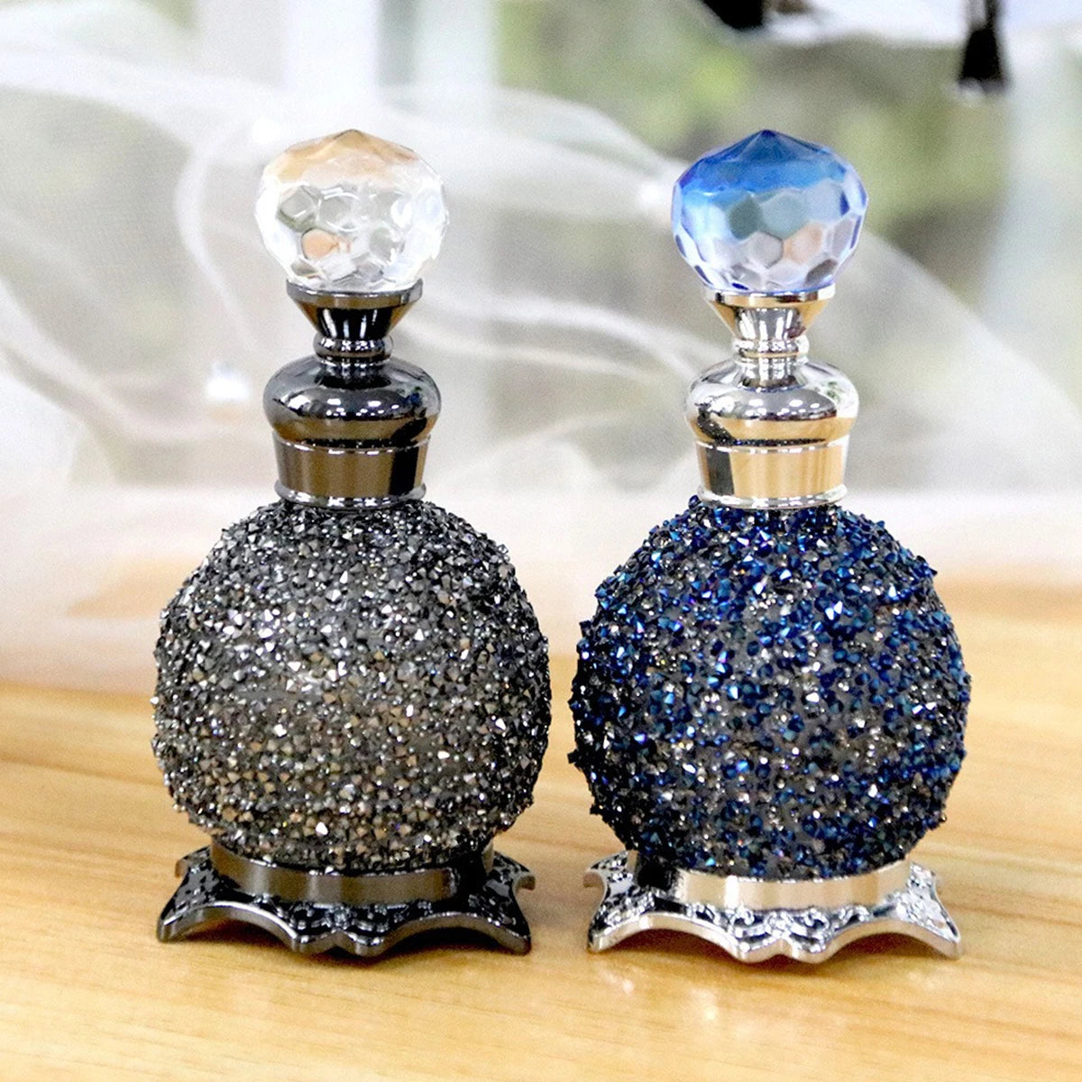15ml Perfume Decanter Bottle,Luxuriou Perfume Bottle with Sparkling Rhinestone Decoration,Dropper Essential Oil Dispenser Bottle Qme