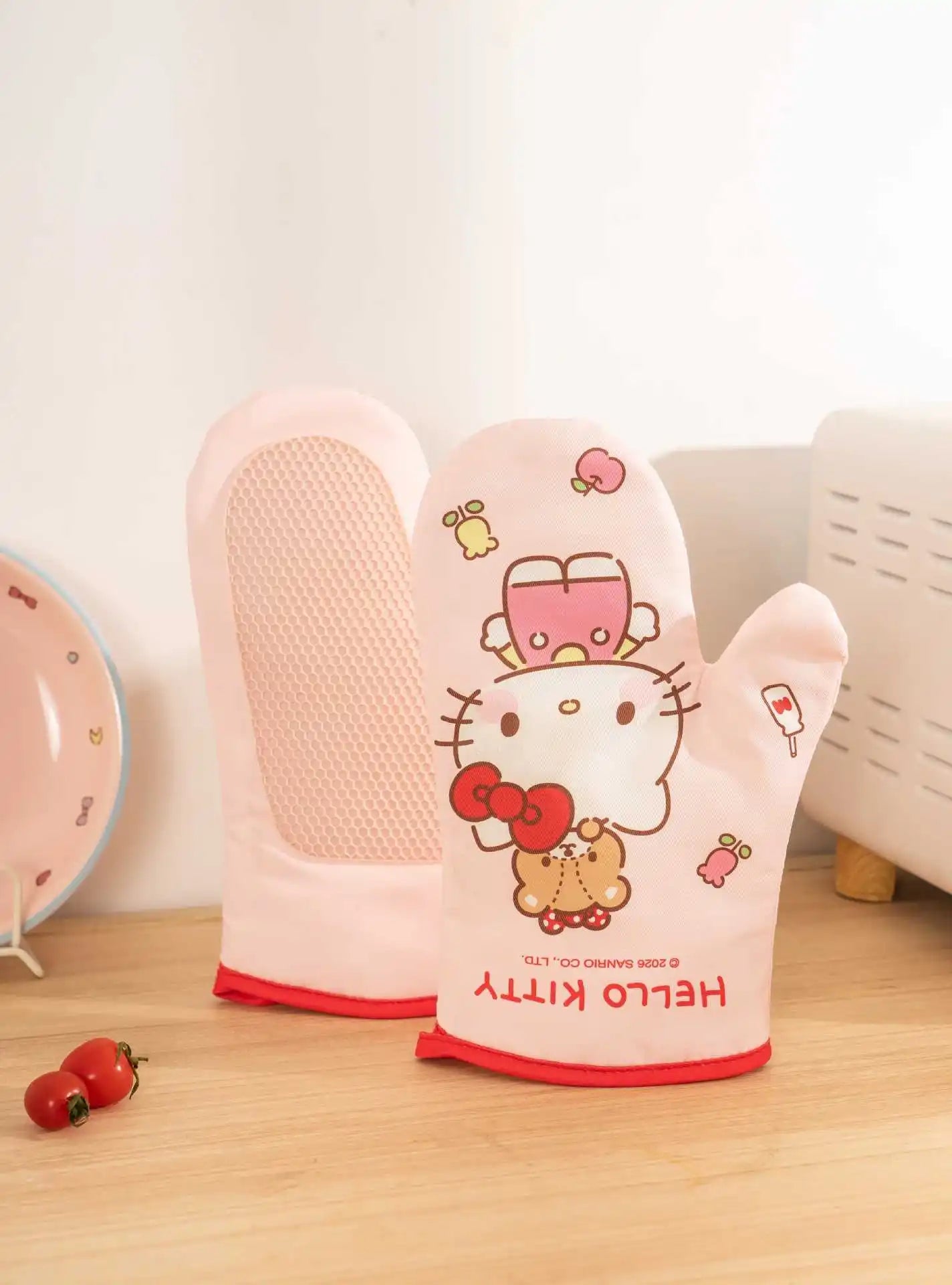 Hello Kitty Kuromi Silicone Gloves Thickened Gloves, Heat-Resistant for Household Use, Insulated Gloves Qme 2