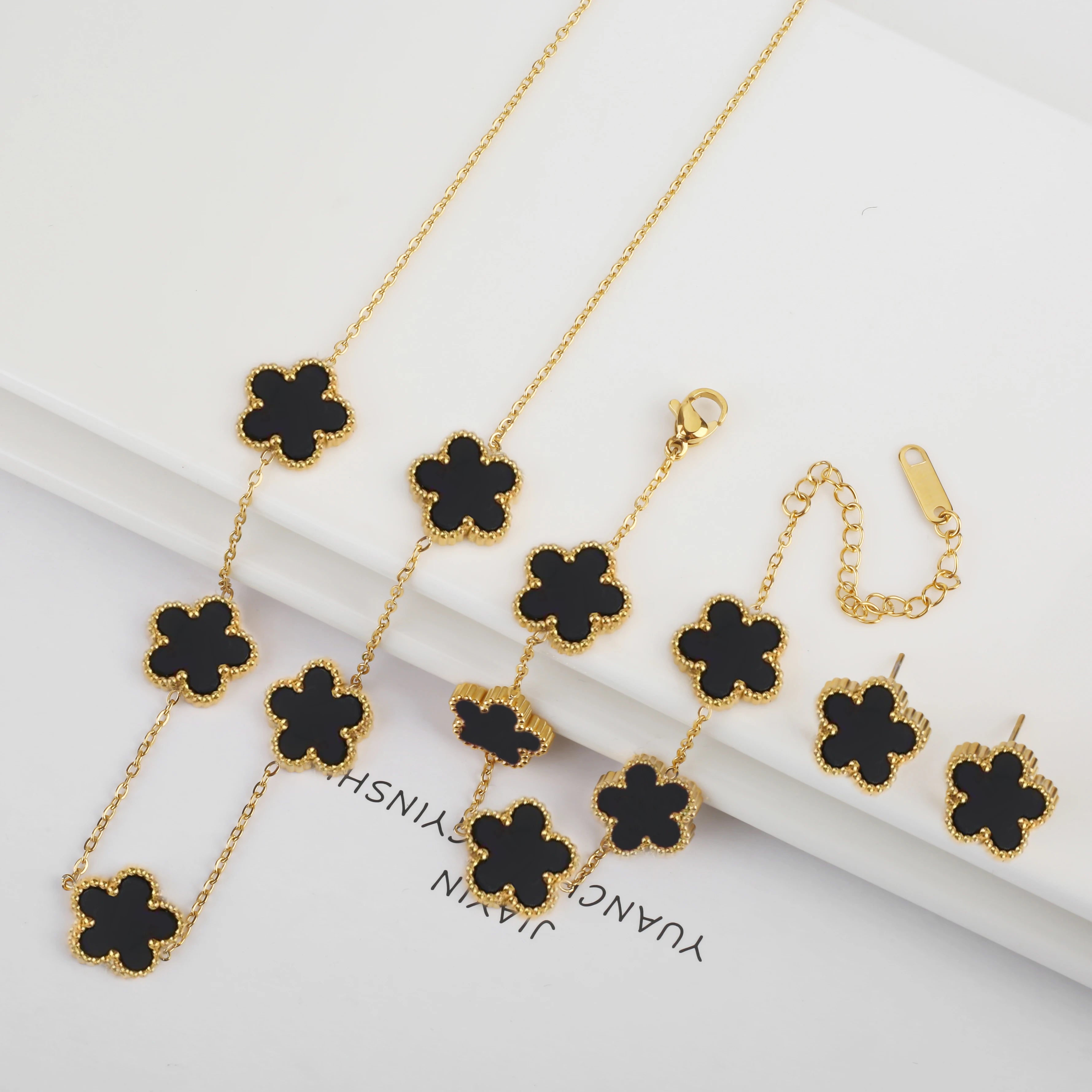 New Trend Five Leaf Flower Stainless Steel Jewelry Set Bracelet Necklace Earrings Classic for Woman Party Luxury Jewelry Clover Qme Jewelry Set 8