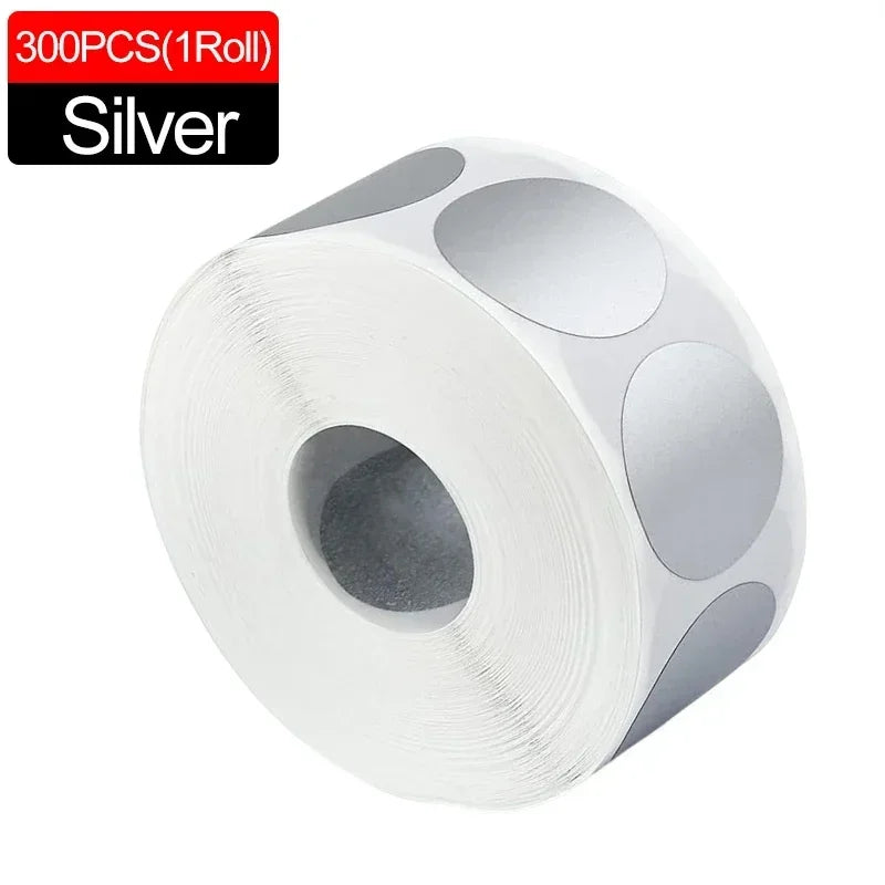 600Pcs Scratch Off Stickers Round Shape Labels Sticker Gold Silver DIY Handmade for Game Scratch Sticker Labels Party Supplies Qme 300PCS-Silver