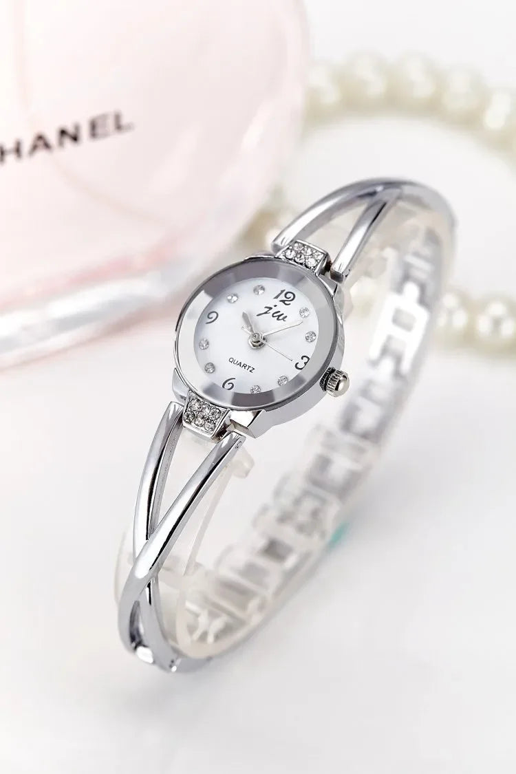 Famous Brand Rose Gold Silver Casual Quartz Watch Women Mesh Stainless Steel Dress Women Watches Qme JW S white