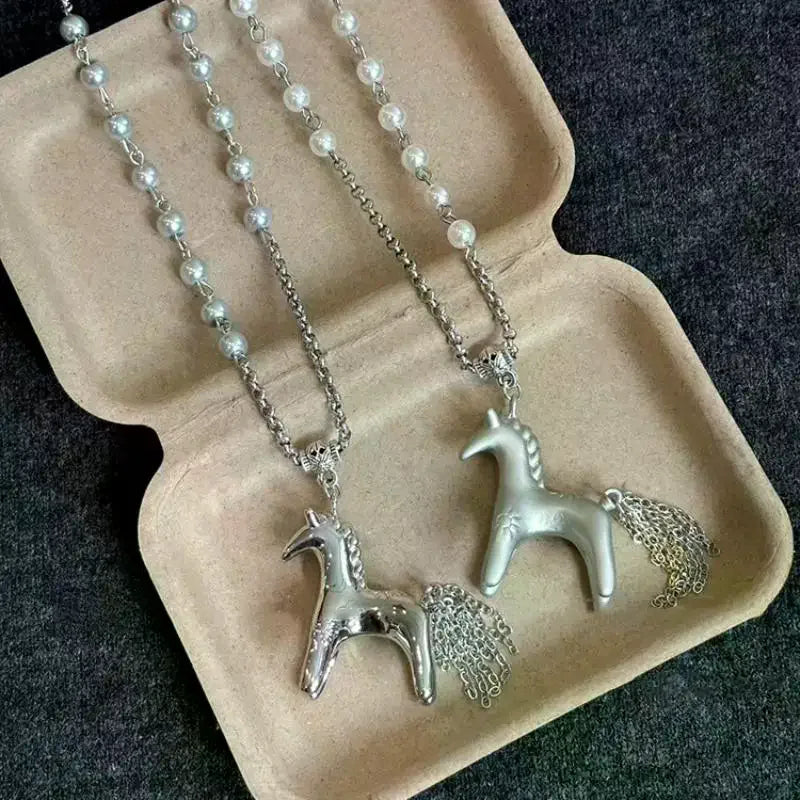 Fashion Korean Version Pearl Pony Pendant Necklace For Women Girls Vintage Exquisite Horse Necklace Jewelry Accessories Gifts Qme
