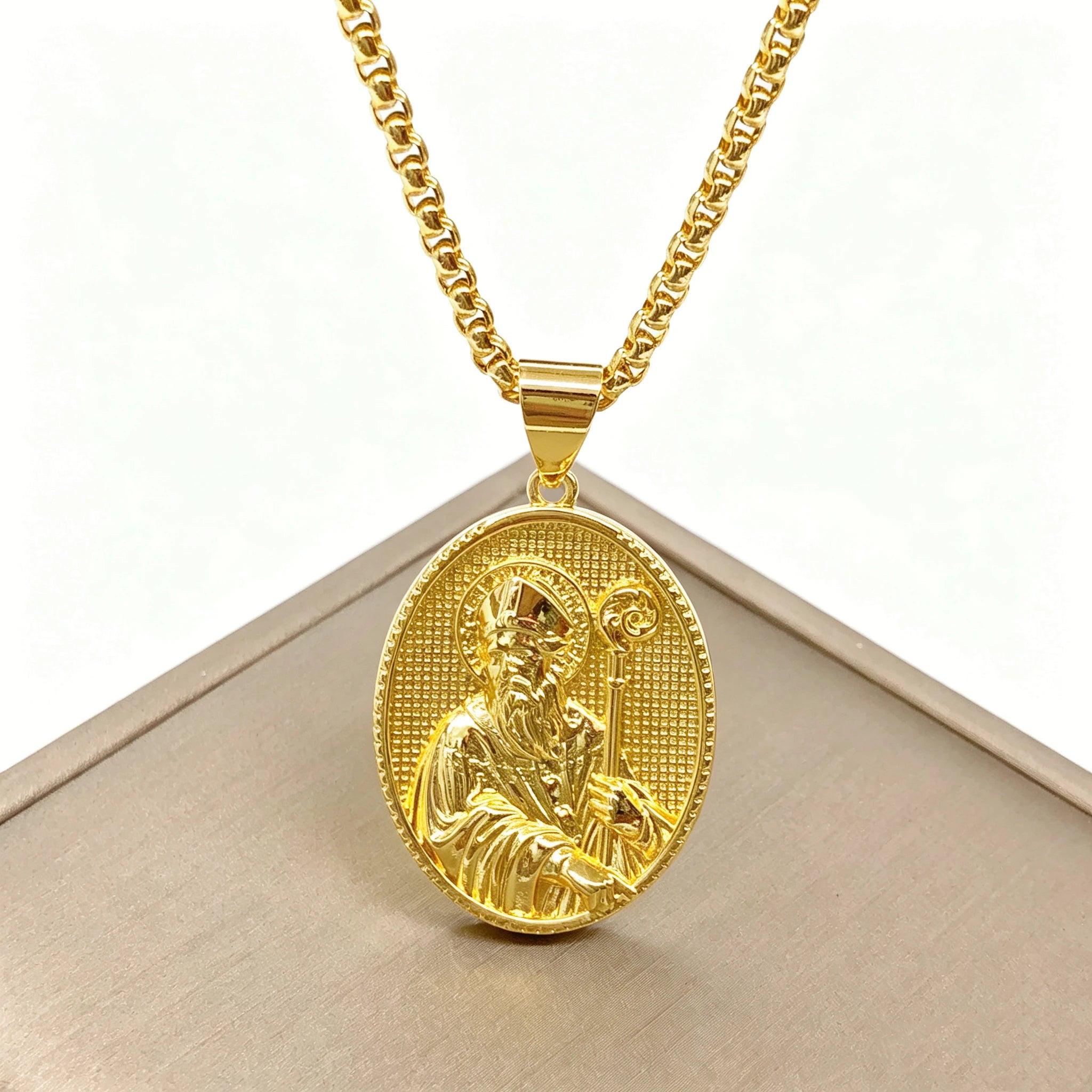 Stainless Steel Chain Classic Christian Catholic Jesus Christ Our Lady of Guadalupe Necklace for Men Women Party Amulet Jewelry Qme 8 60cm