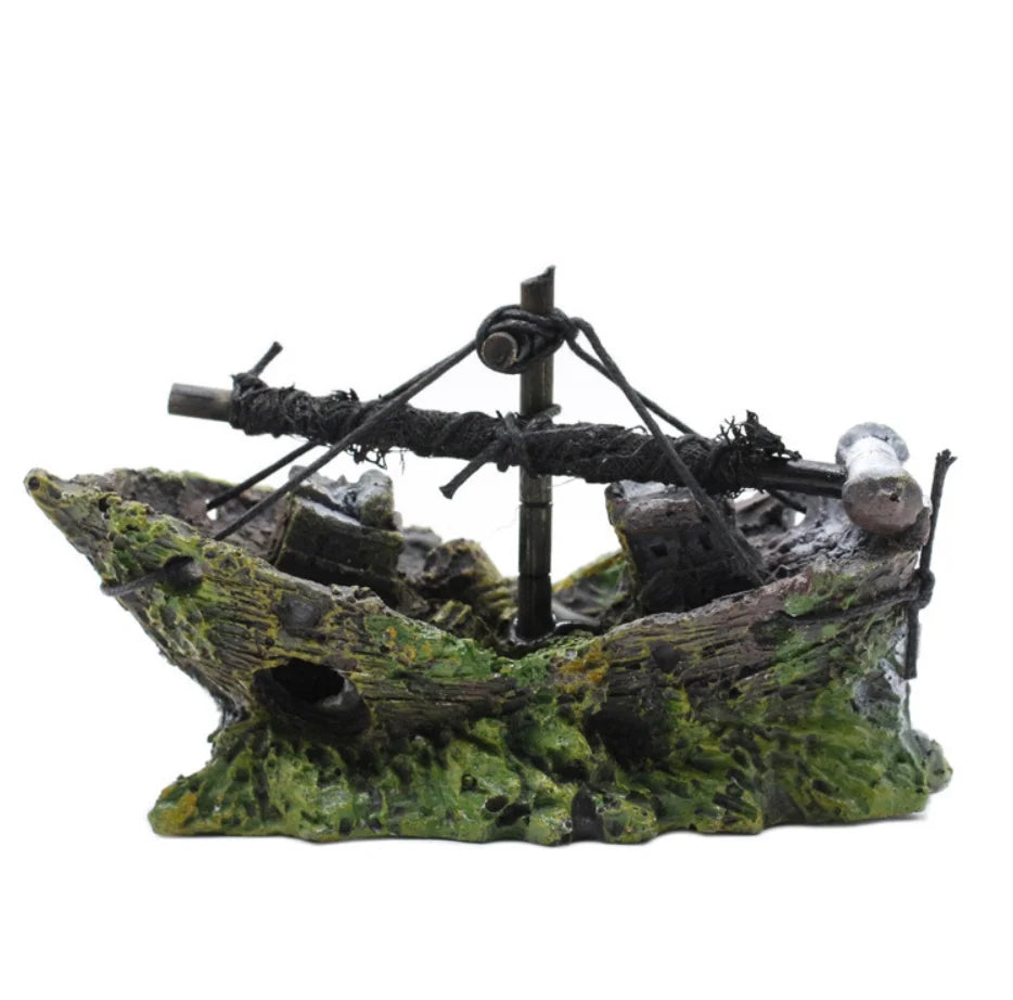 Random Style Fish Tank Shipwreck Pirate Ship Ornament Simulation Underwater World Fish Tank Landscape Ornament Resin Decoration Qme