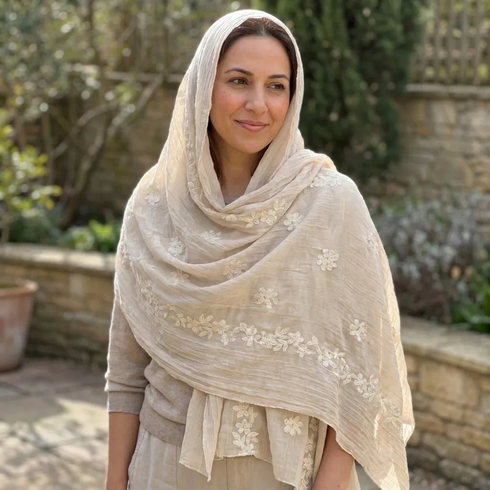 Floral Pattern Embroidered Hijab Breathable Lightweight Thin Fabric Shawl Soft Edged Gentle Ethnic Long Foulard Casual Stole Qme