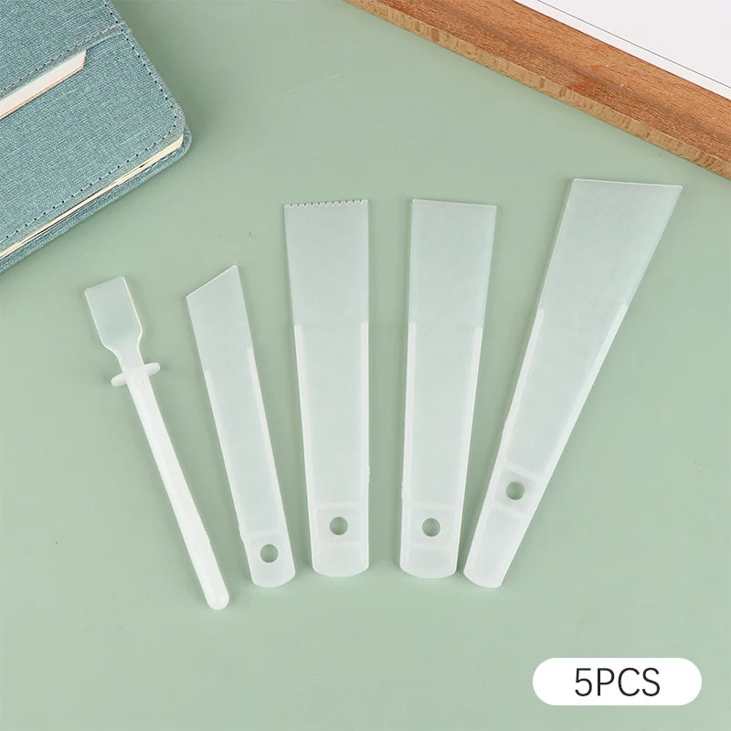 5 PCS Leather Scraper Gumming Board DIY Handmade Leather Tools PP Practical Gluing Leather Accessories. Qme