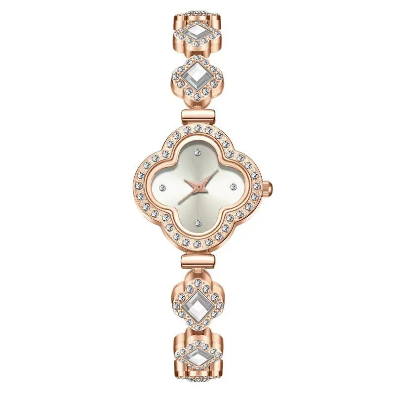 Versatile Fashion Clover Bracelet Quartz Watch Casual Women's Watch Women's Watch Qme WHITE