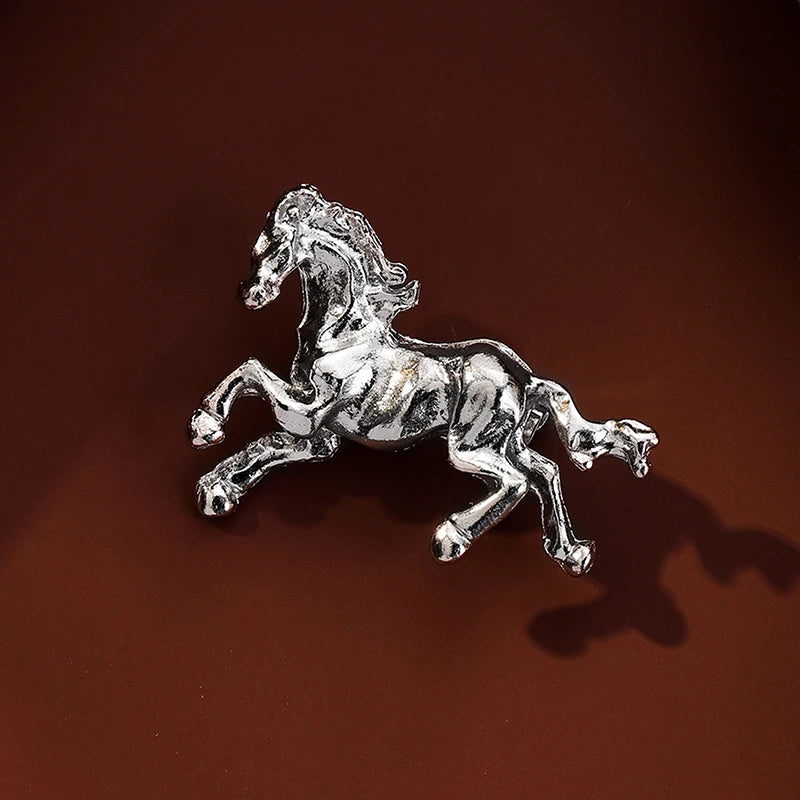 Classic Horse Brooches For Women Zodiac Animal Lapel Pins Casual Party Accessories New Year Gifts Friends Qme A6