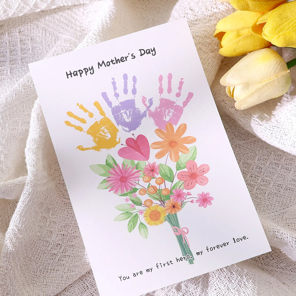 A Mother's Day Greeting Card with an Accompanying Envelope. The Card Is Blank and Features a Cartoon Floral Design, Suitable for Mother's Day Celebrations, as a Thank You Card, or as a Mother's Day Gift for Mom. Qme