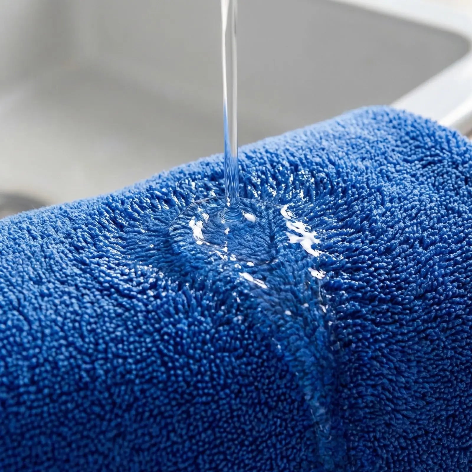 Microfiber Towel Sports Quick-drying Super Absorbent Towel Soft and Lightweight Gym Swimming Yoga Towel Multiuse Cleaning Props Qme