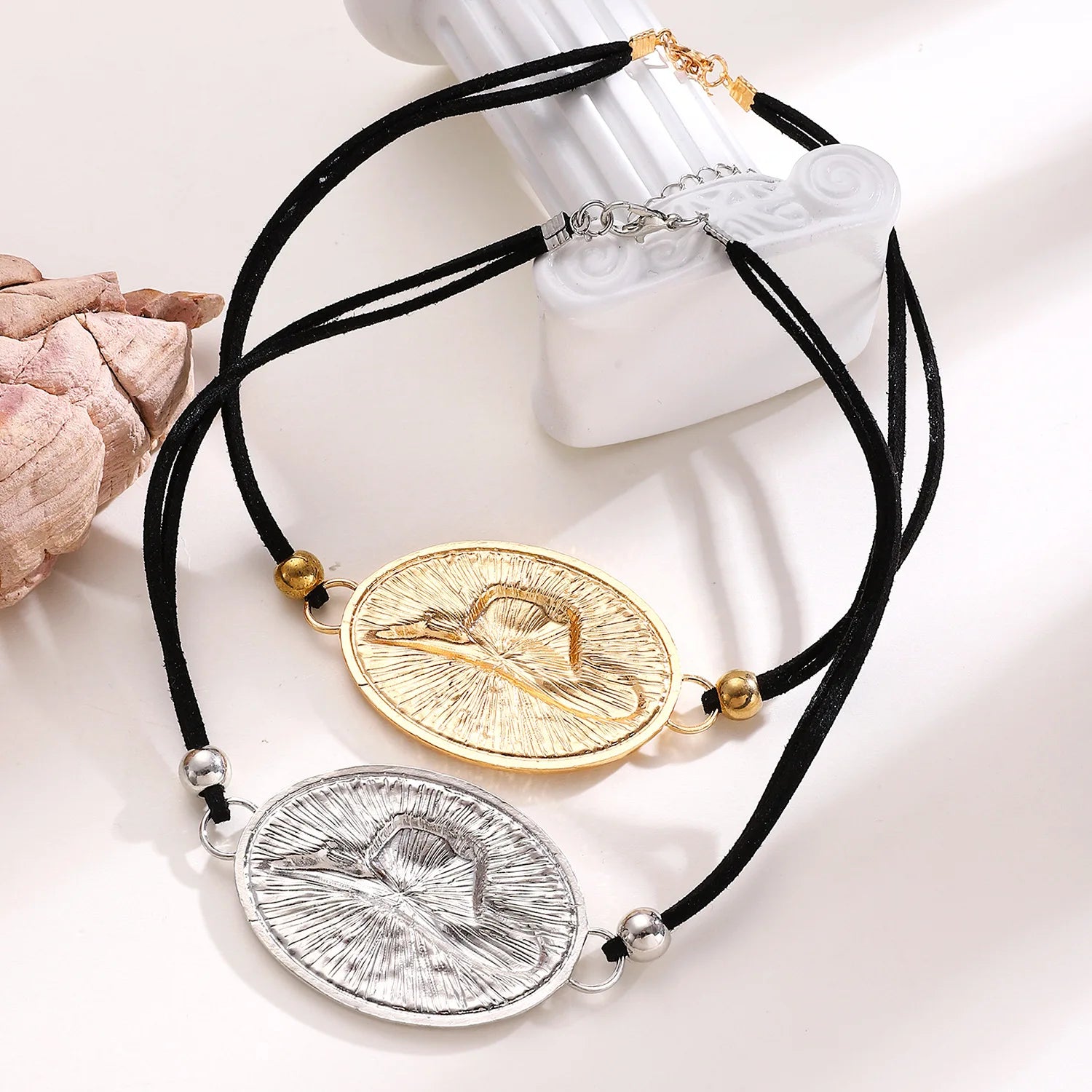 2PCS Boho Ethnic Western Cowboy Hat Rope Bracelet,Oval Texture Exaggerated Hand Jewelry for Vintage Statement Fashion Bangle Qme