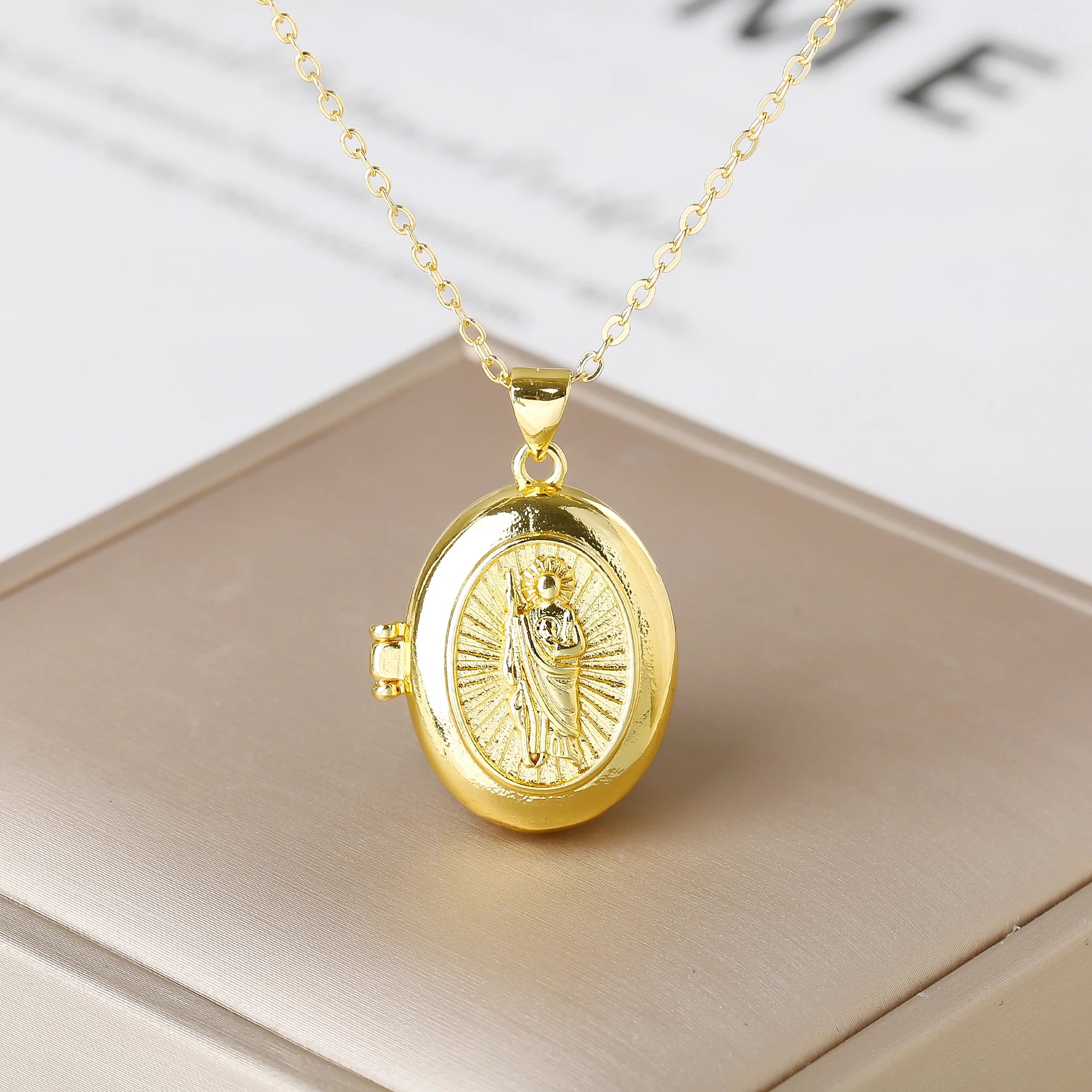 New Trendy Openable Religious Virgin Mary Saint Jude Zircon Photo Box Pendant Necklace for Female Male Daily Party Jewelry Qme 9