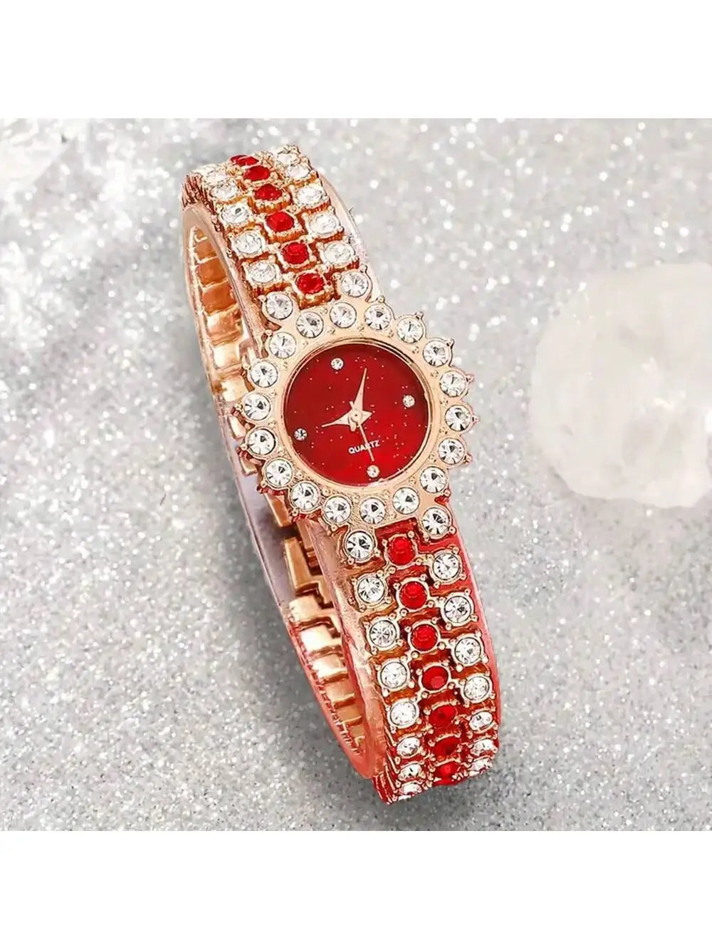 6-piece set of diamond studded temperament bracelet, women's quartz watch, heart jewelry set Qme