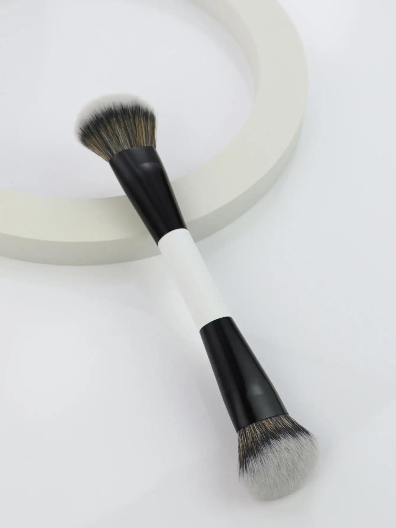 Dual-Headed Makeup Brushes Multi-Functional Makeup Brush Foundation Blush Highlighting Beauty Facial Shaping Cosmetic Brushes Qme D