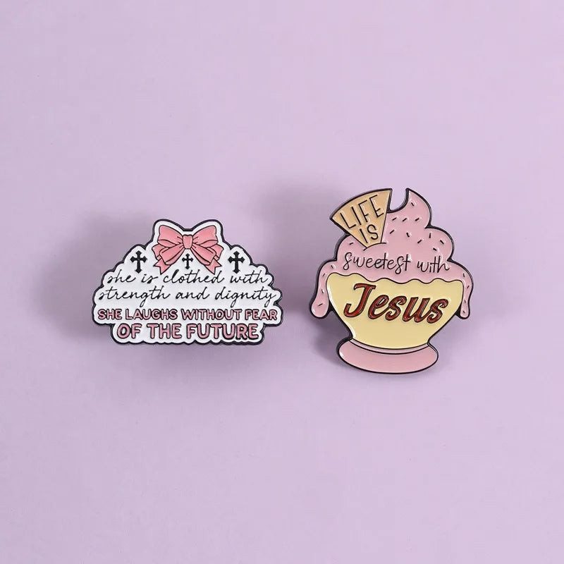 Pink Ice Cream Metal Enamel Pins Sweet Dessert Lapel Pin Cartoon Badge DIY Decor for Backpack Hat Bag Fashion Jewelry Daily Gift Qme