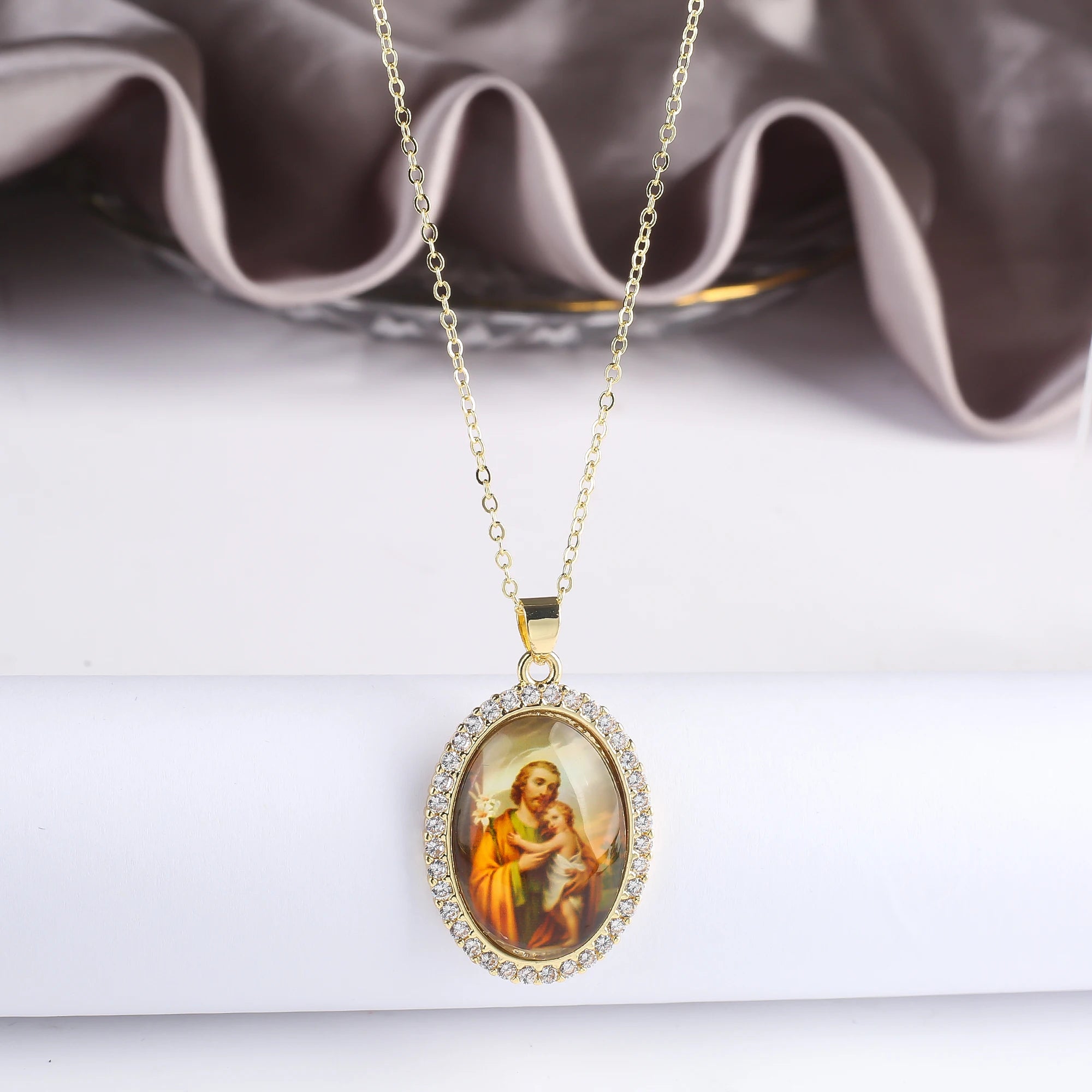 9 Style Acrylic Religious Figures Gold Plated Zirconia Pendant Necklace Classic Prayer Jewelry Anniversary Gift for Women Men9 S Qme 6