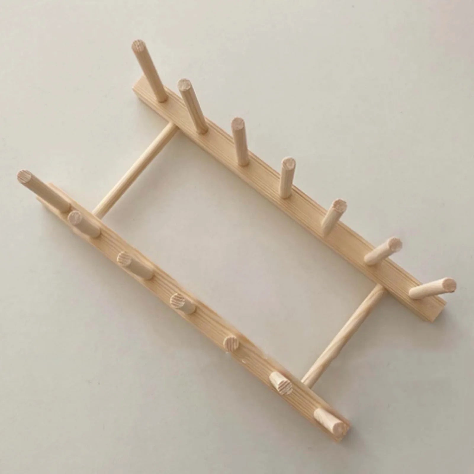 Vertical Wooden Dish Drying Rack Stable Base 6 Grids Easy To Install Pine Wood Vertical Wooden Plate Rack for Cutting Boards Qme