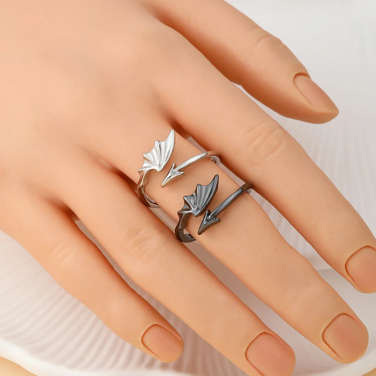 Korean Fashion Simple Couple Rings For Women Men Couple Goth Ring Punk Vintage Evil Wings Opening Finger Ring Jewelry Gifts Qme