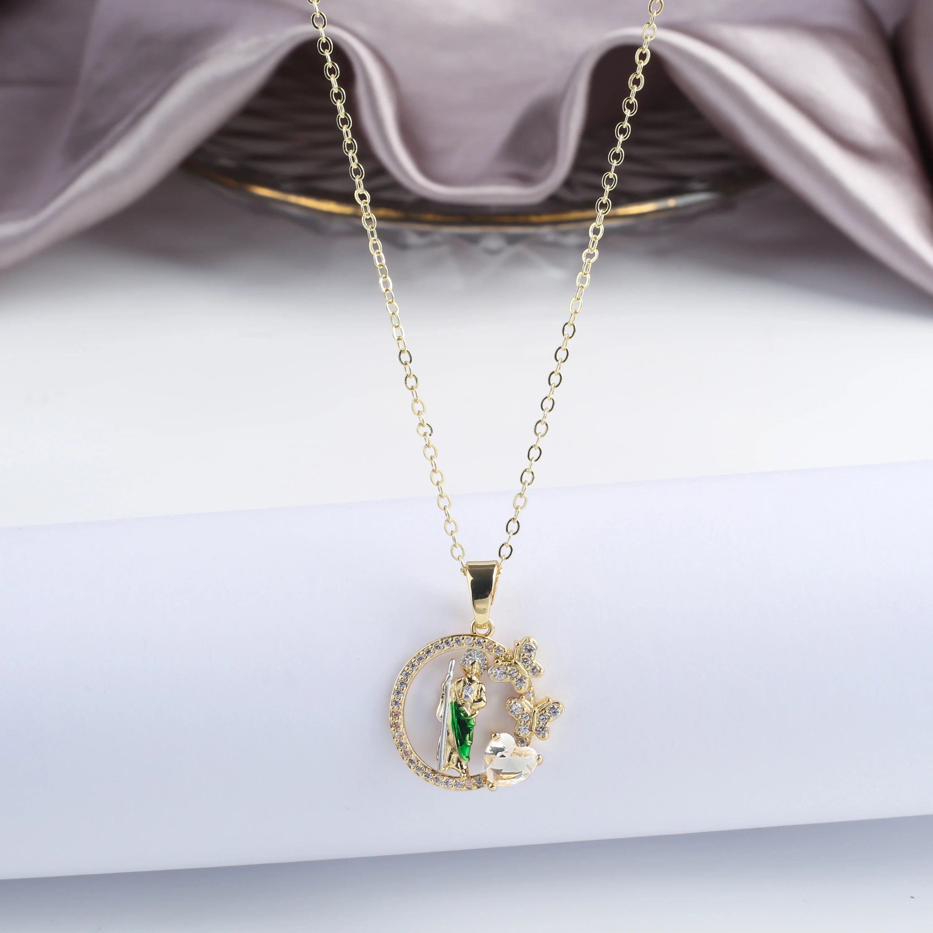 INS Hot Sale Shiny Zirconia St. Jude Pendant Necklace Fashion Woman Religious Jewelry Choker Exquisite for Party Jewelry Gift Qme 5