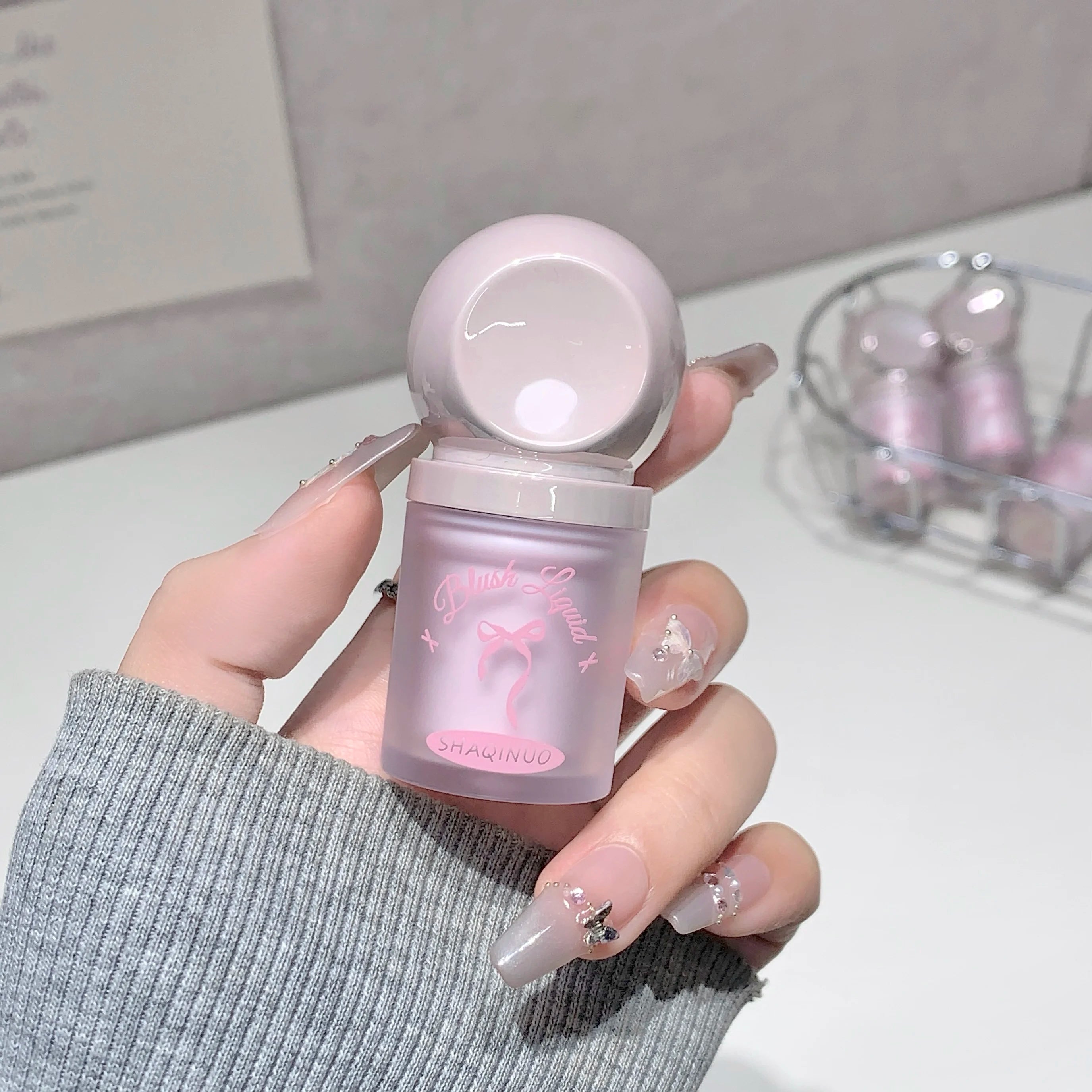 SHAQINUO Light Blush Liquid Moisturizing Mirror Vitality Whitening Qme