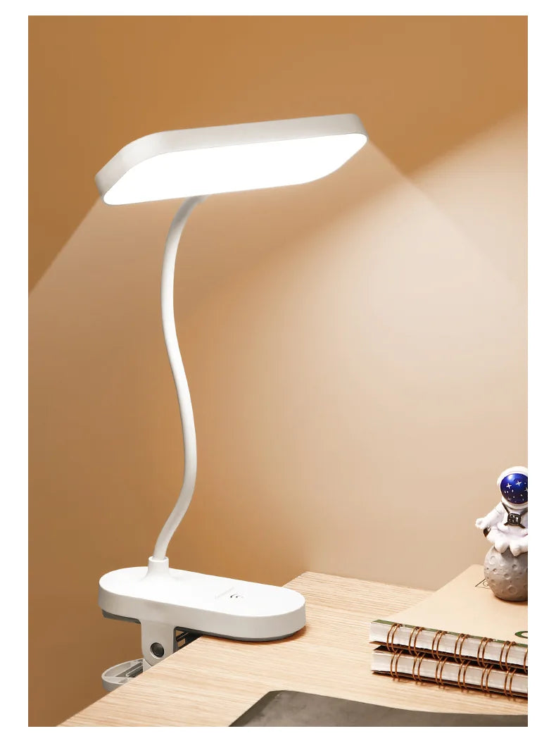 Clip-on LED Reading Lamp USB-Charged Portable Light Reduce Eye Strain Qme changeable