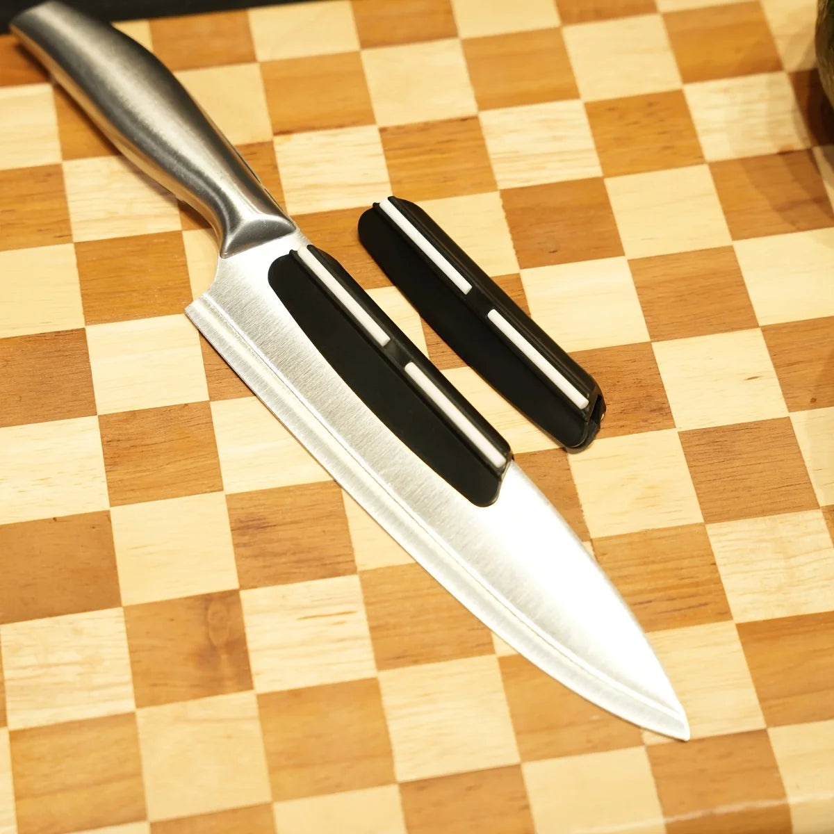 Professional 15° Quick Sharpening Stone, Angle Guide, Easy to Maintain 15° Angle, Durable Material, Time-Saving Qme
