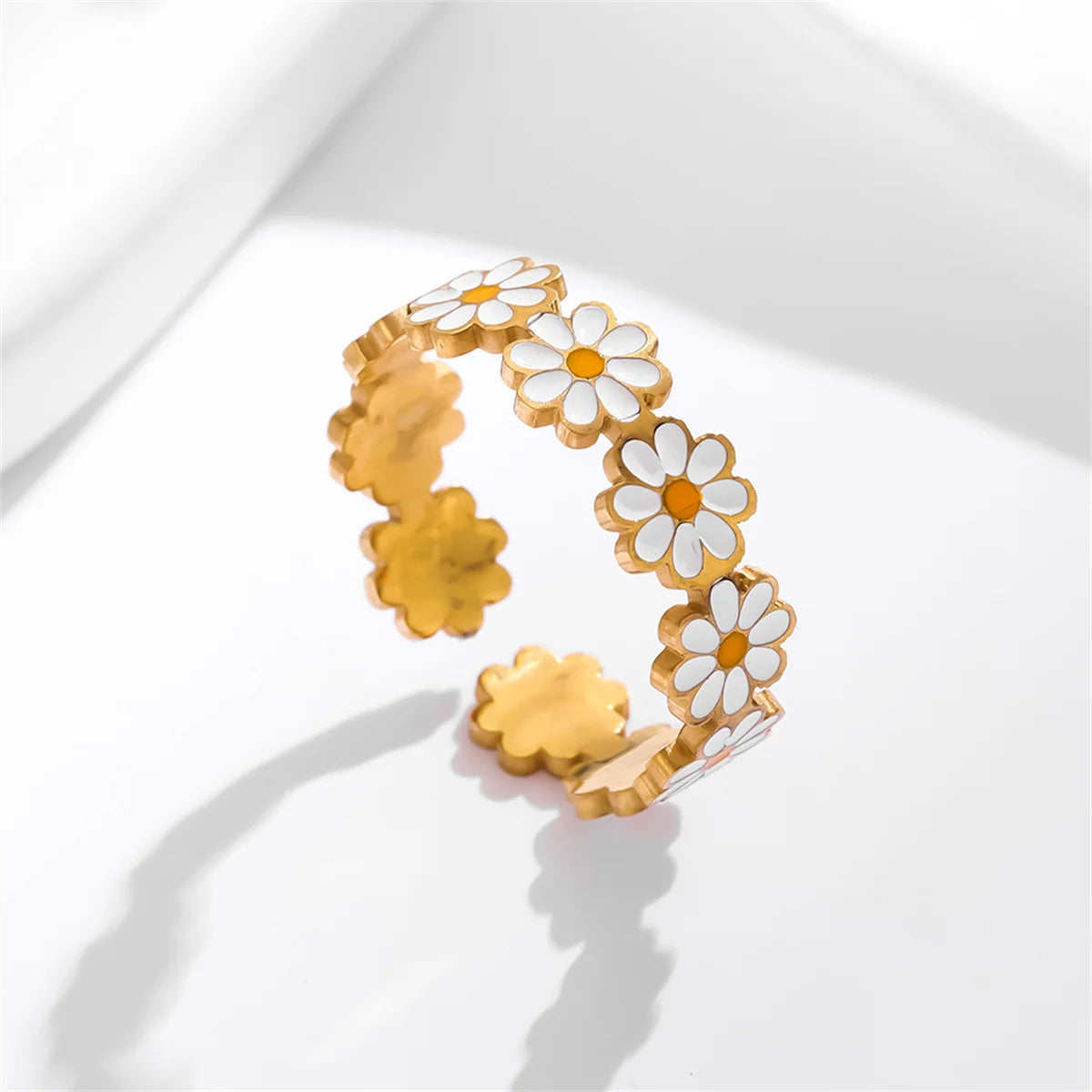 Fashion Vintage Daisy Flower Rings For Women Style Adjustable Opening Finger Ring Bride Wedding Engagement Statement Jewelry Qme resizable 3