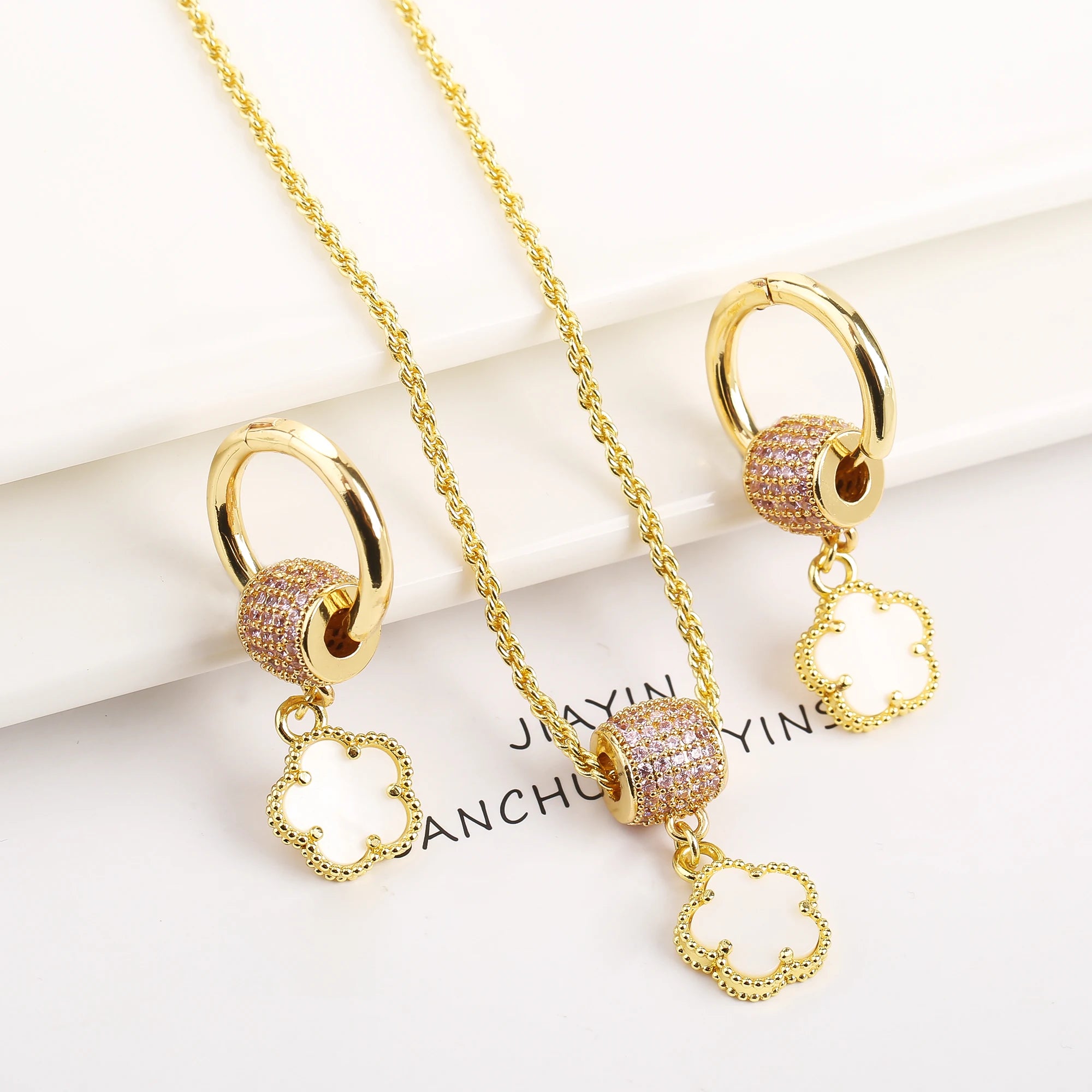 High Quality Natural Stone Five Leaf Flower Jewelry Set Zirconia Necklace Earrings Temperament For Woman Fashion Jewelry Clover Qme Jewelry Set 2