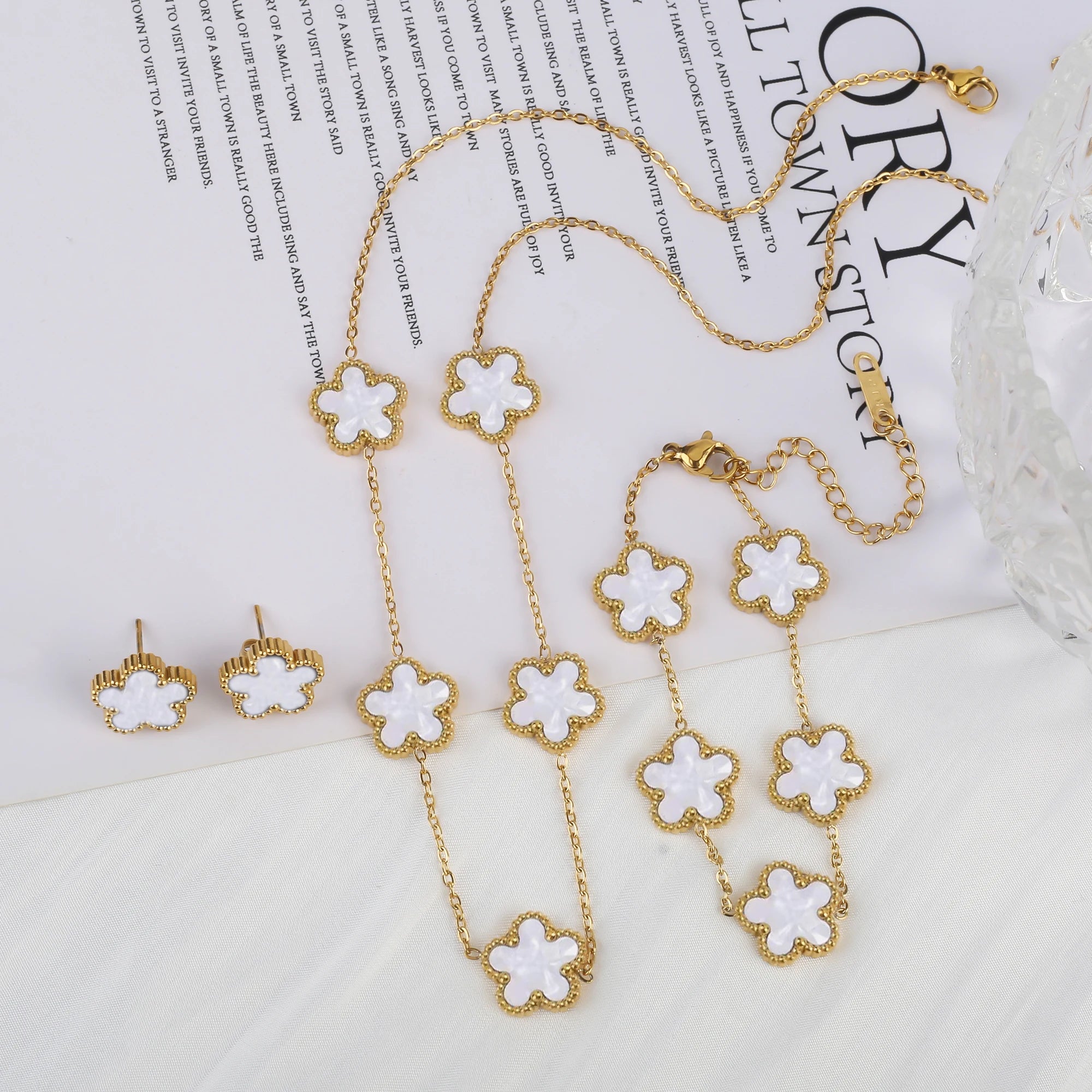 Classic Luxury Five Leaf Flower Jewelry Set High Quality Stainless Steel Bracelet Necklace Earrings Fashion Woman Clover Gift Qme Jewelry Set 3