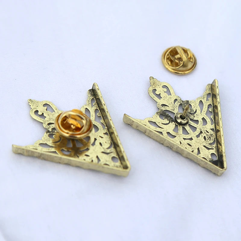 Vintage Triangle Shirt Collar Pin Brooch Women Hollow Out Metal Qme