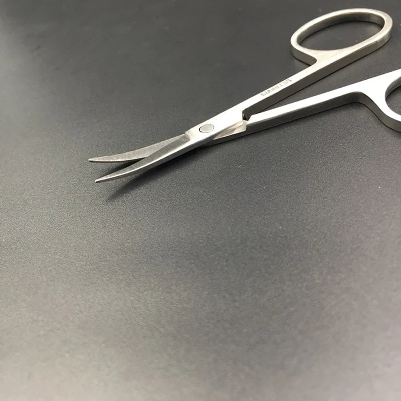 Professional Stainles Scissor Manicure Tool For Nails Eyebrow Nose Eyelash Cuticle Scissors Curved Pedicure Scissors Makeup Tool Qme