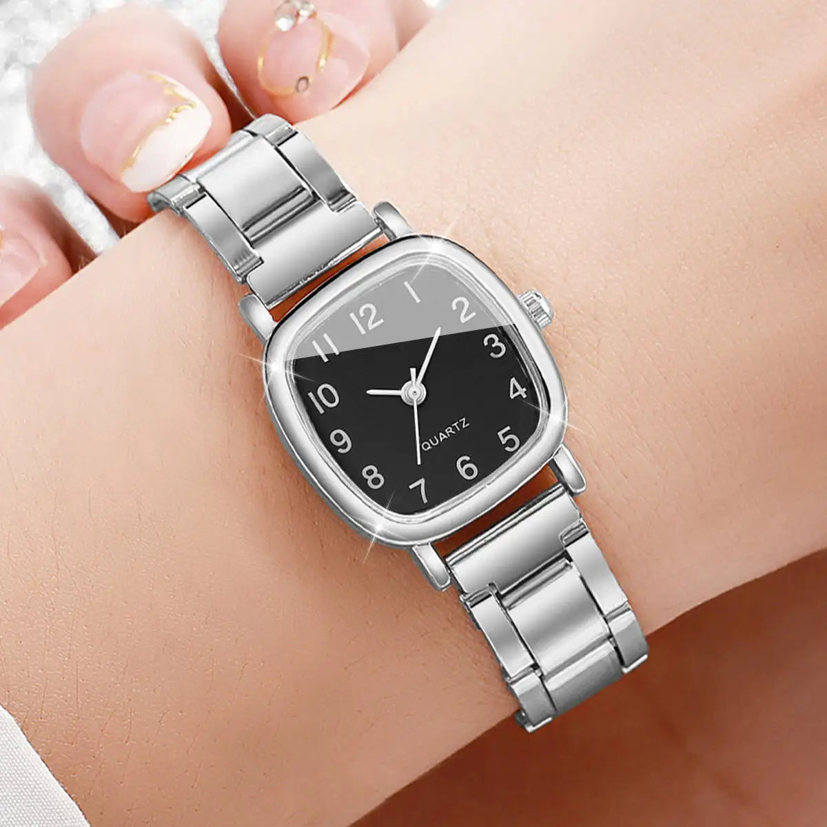 2PCS/Set Fashion Square Women Watches Simple Arabic Dial Quartz Wristwatch for Women Clock Reloj Mujer（Without Box） Qme