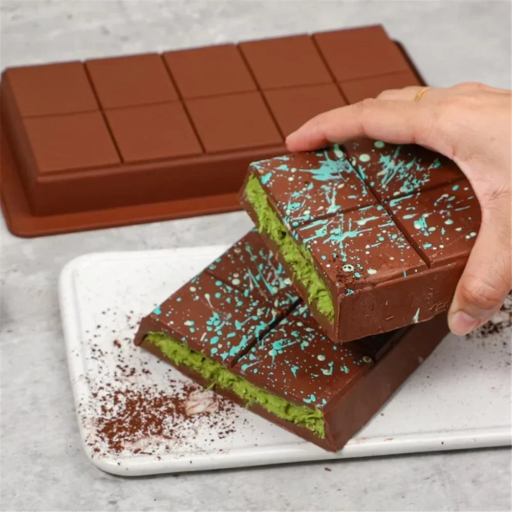 3D DIY Biscuit Baking Tools Silicone Chocolate Mold Break Apart Qme